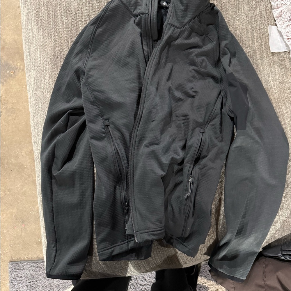 NWOT Men's North Face Black Jacket